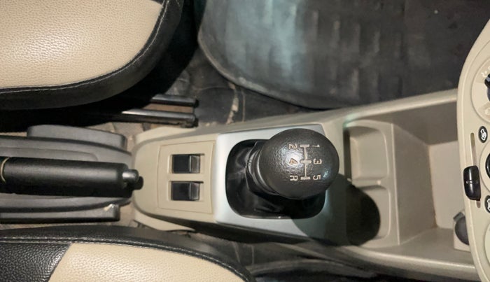 2016 Maruti Alto K10 VXI, Petrol, Manual, 45,176 km, Gear Lever