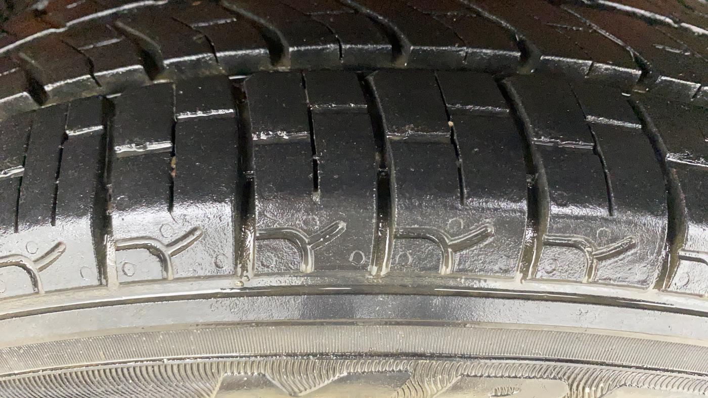 2013 Maruti Alto K10 VXI, Petrol, Manual, 66,879 km, Left Rear Tyre Tread