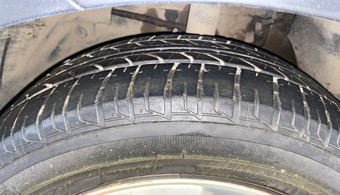 2016 Tata Zest XMS PETROL, Petrol, Manual, 30,872 km, Left Front Tyre Tread