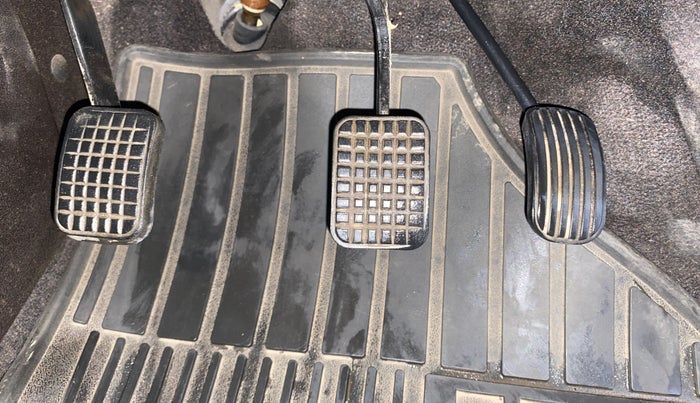 2016 Tata Zest XMS PETROL, Petrol, Manual, 30,872 km, Pedals