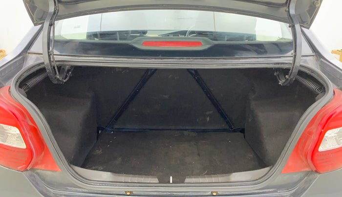 2016 Tata Zest XMS PETROL, Petrol, Manual, 30,872 km, Boot Inside