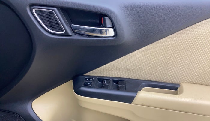 2017 Honda City 1.5L I-VTE V CVT, Petrol, Automatic, 80,707 km, Driver Side Door Panels Control