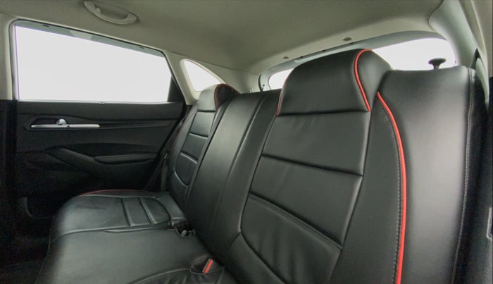 2020 KIA SELTOS HTK PLUS 1.5 DIESEL, Diesel, Manual, 29,941 km, Right Side Rear Door Cabin
