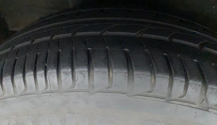 2017 Honda Jazz 1.2L I-VTEC S AT, Petrol, Automatic, 32,556 km, Right Rear Tyre Tread