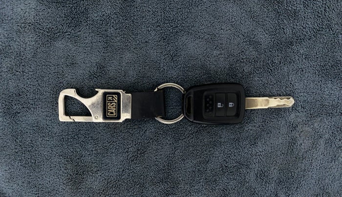 2017 Honda Jazz 1.2L I-VTEC S AT, Petrol, Automatic, 32,556 km, Key Close Up