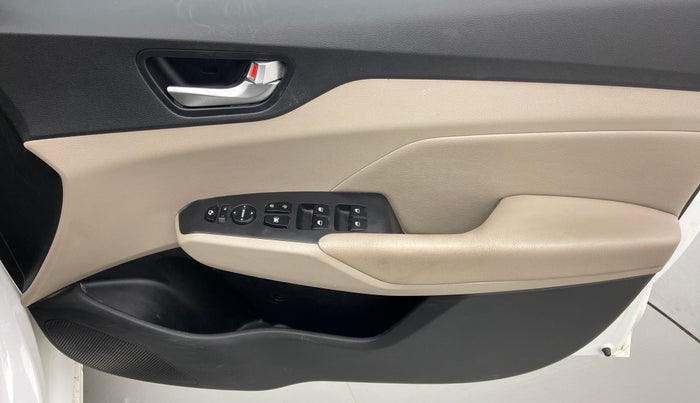 2020 Hyundai Verna SX (O) 1.5 CRDI, Diesel, Manual, 68,590 km, Driver Side Door Panels Control
