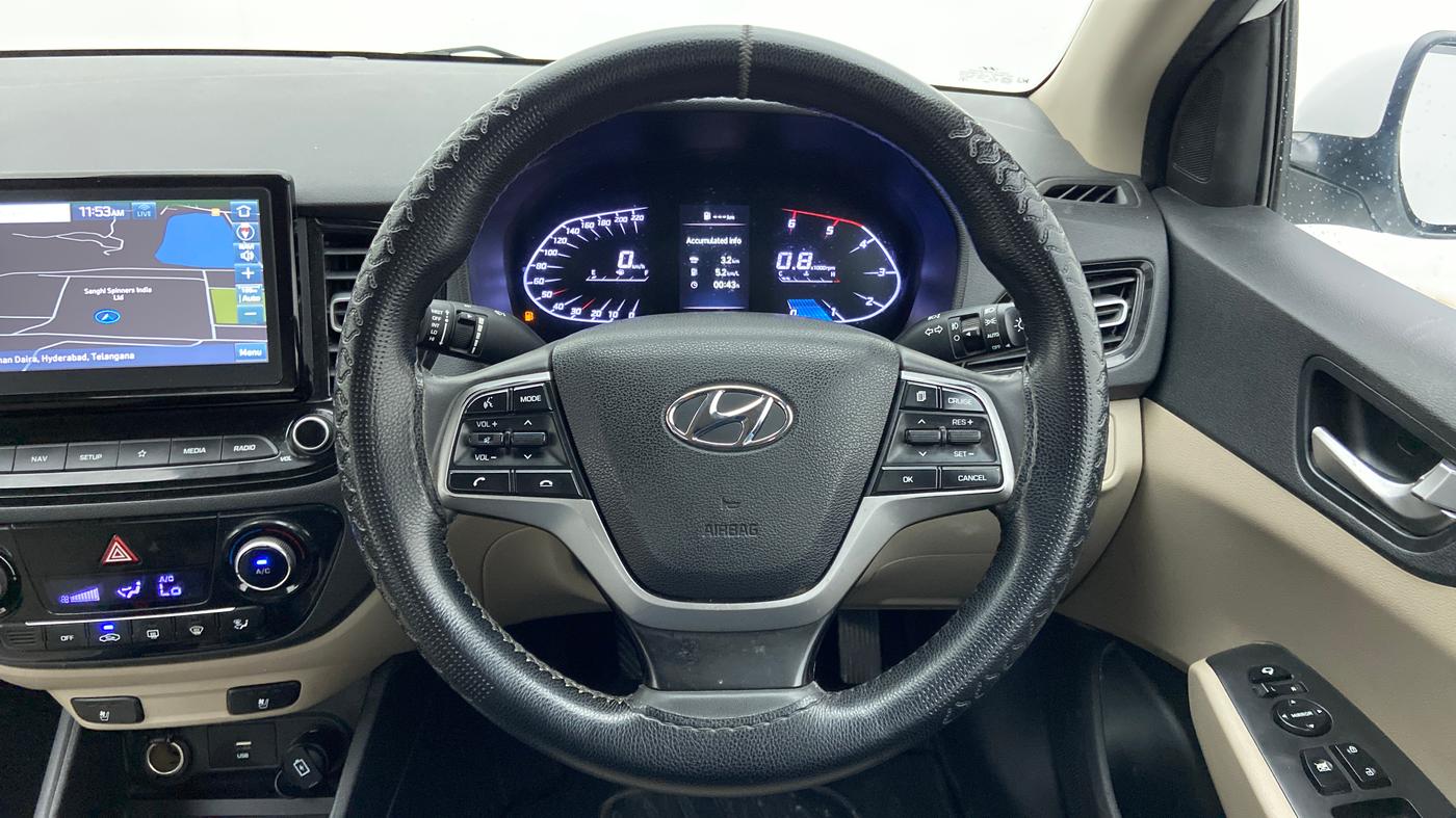 2020 Hyundai Verna SX (O) 1.5 CRDI, Diesel, Manual, 68,590 km, Steering Wheel Close Up