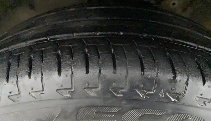 2018 Maruti IGNIS ZETA 1.2 K12 AMT, Petrol, Automatic, 25,256 km, Right Front Tyre Tread