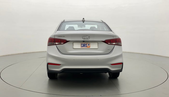 2017 Hyundai Verna 1.6 VTVT SX (O) AT, Petrol, Automatic, 95,153 km, Back/Rear