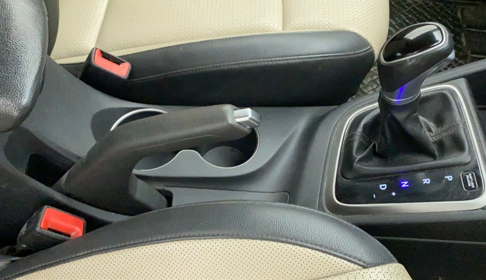 2017 Hyundai Verna 1.6 VTVT SX (O) AT, Petrol, Automatic, 95,153 km, Gear Lever