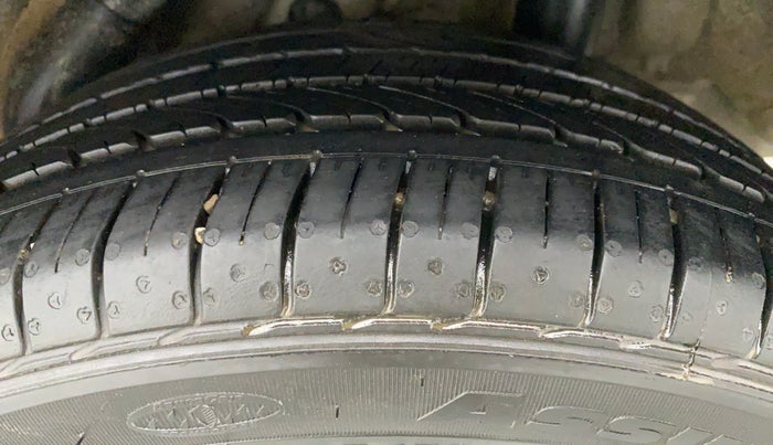 2017 Hyundai Verna 1.6 VTVT SX (O) AT, Petrol, Automatic, 95,153 km, Left Rear Tyre Tread