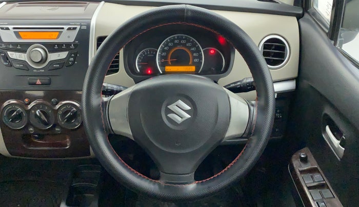 2016 Maruti Wagon R 1.0 VXI, Petrol, Manual, 74,306 km, Steering Wheel Close Up