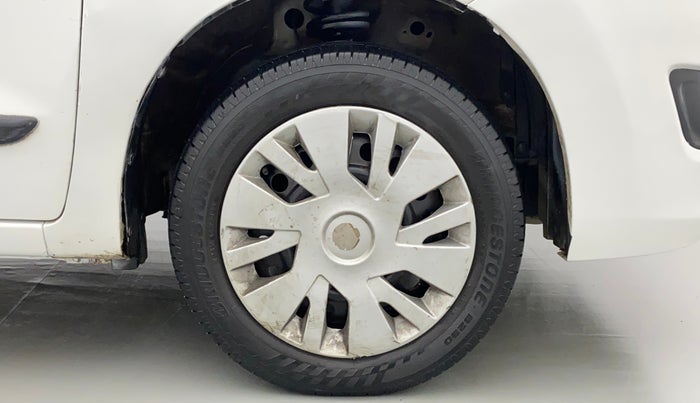 2016 Maruti Wagon R 1.0 VXI, Petrol, Manual, 74,306 km, Right Front Wheel