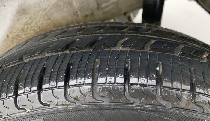 2016 Maruti Wagon R 1.0 VXI, Petrol, Manual, 74,306 km, Left Rear Tyre Tread