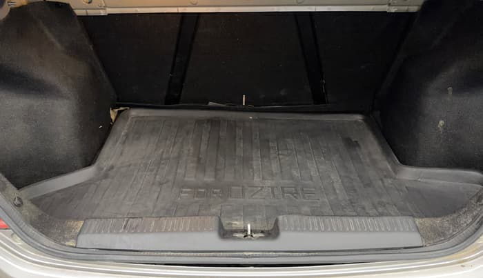 2022 Maruti Dzire VXI AMT, Petrol, Automatic, 50,101 km, Boot Inside