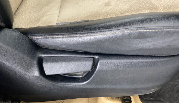 2019 Hyundai NEW SANTRO SPORTZ CNG, CNG, Manual, 80,968 km, Driver Side Adjustment Panel