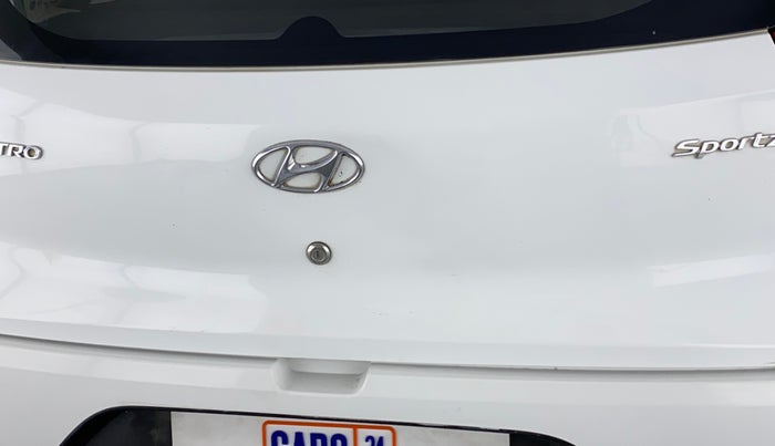 2019 Hyundai NEW SANTRO SPORTZ CNG, CNG, Manual, 80,968 km, Dicky (Boot door) - Slightly dented