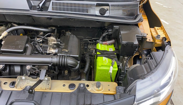 2021 Renault TRIBER RXT AMT, Petrol, Automatic, 48,169 km, Engine View - Left