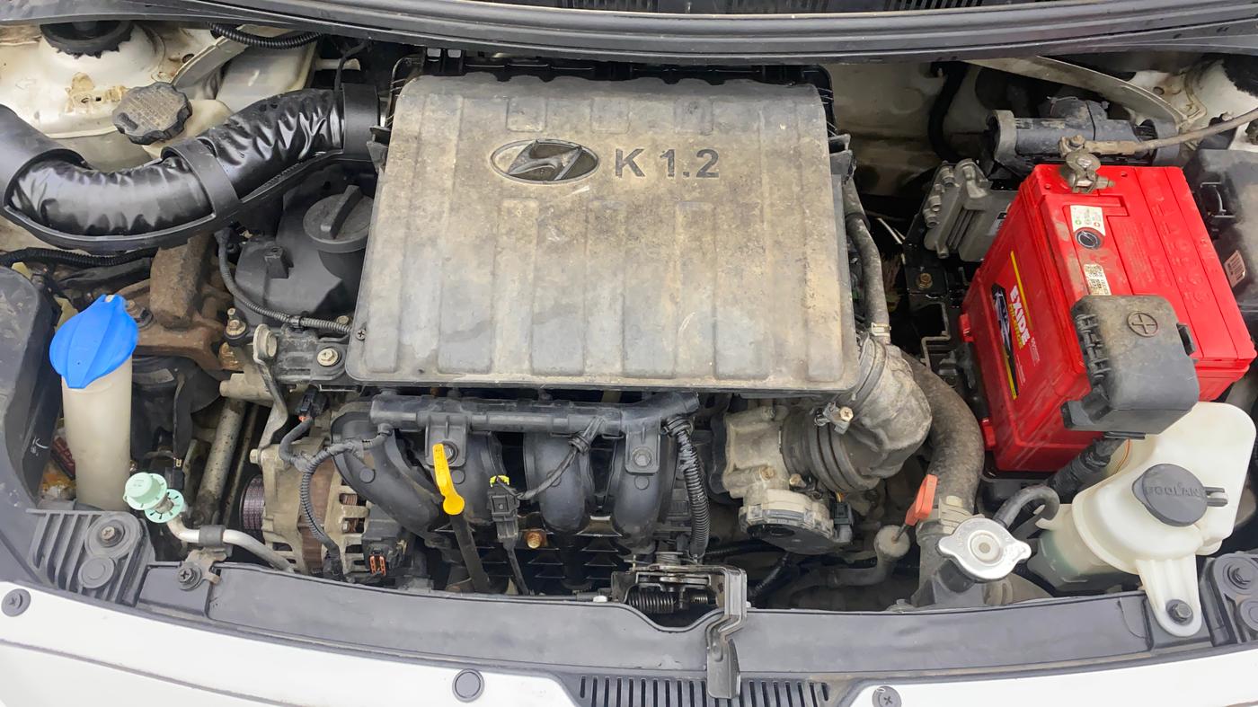 2016 Hyundai Grand i10 MAGNA AT 1.2 KAPPA VTVT, Petrol, Automatic, 56,046 km, Engine View