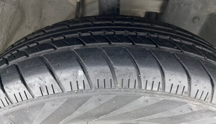 2018 Nissan Micra Active XL(O), Petrol, Manual, 12,702 km, Right Front Tyre Tread