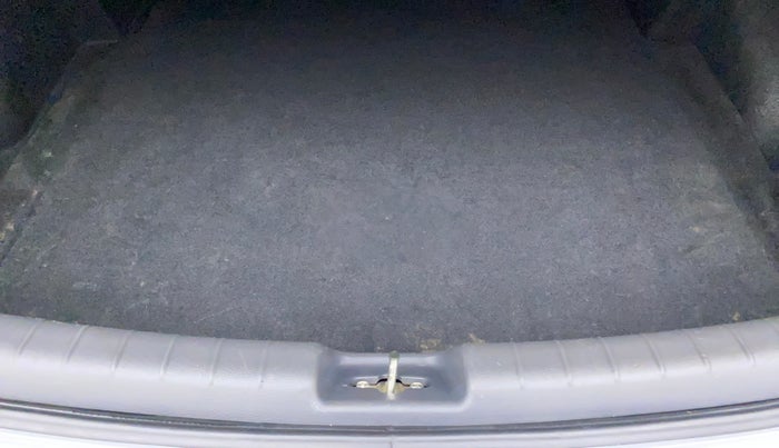 2020 Hyundai AURA S 1.2, Petrol, Manual, 42,388 km, Boot Inside