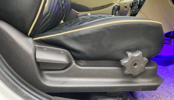 2016 Hyundai Verna 1.6 CRDI S, Diesel, Manual, 1,20,751 km, Driver Side Adjustment Panel