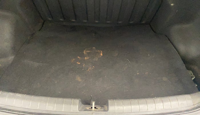 2015 Hyundai Xcent SX 1.1 CRDI, Diesel, Manual, 78,378 km, Boot Inside