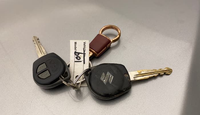 2018 Maruti Baleno DELTA PETROL 1.2, Petrol, Manual, 1,00,738 km, Key Close Up