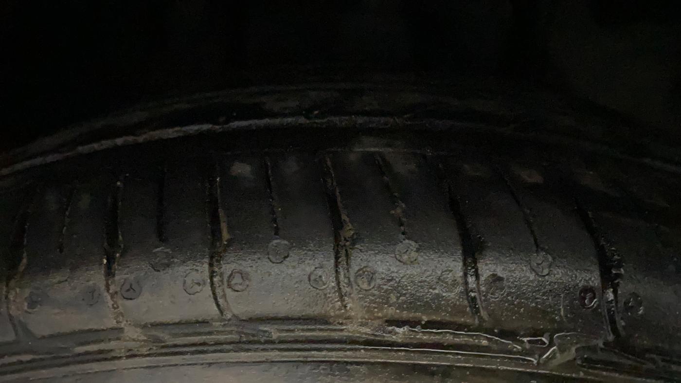 2020 Tata TIGOR XZA PLUS PETROL, Petrol, Automatic, 1,02,609 km, Right Front Tyre Tread