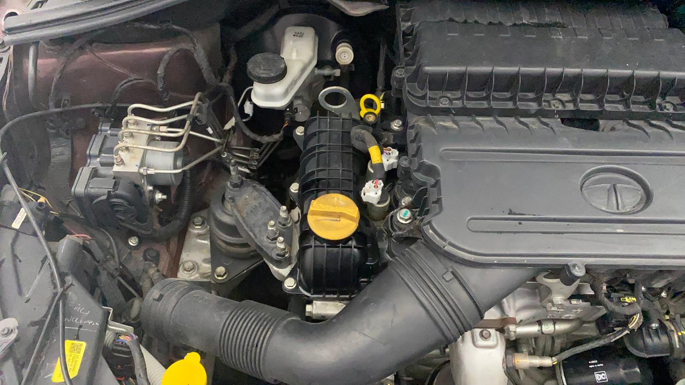 2020 Tata TIGOR XZA PLUS PETROL, Petrol, Automatic, 1,02,609 km, Engine View - Right