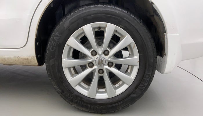 2015 Maruti Ertiga ZXI, Petrol, Manual, 76,092 km, Left Rear Wheel