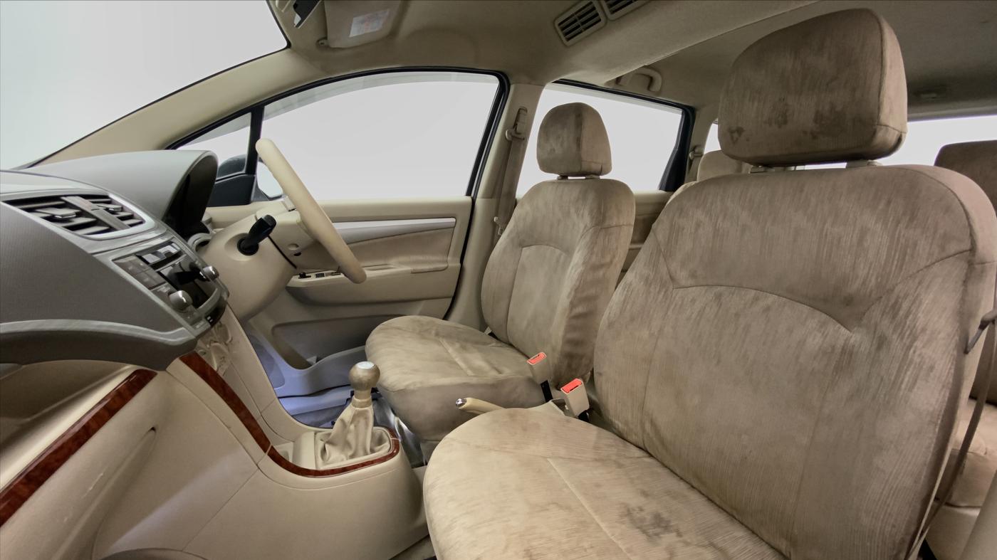 2015 Maruti Ertiga ZXI, Petrol, Manual, 76,092 km, Right Side Front Door Cabin