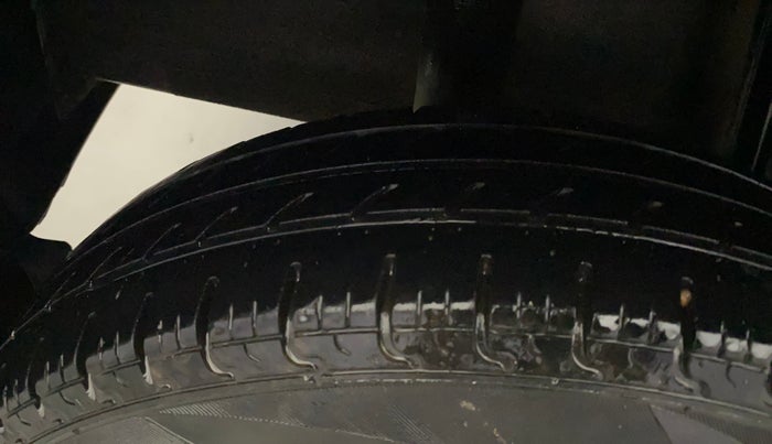 2018 Datsun Redi Go T(O) 1.0L LIMITED EDITION, Petrol, Manual, 85,956 km, Right Rear Tyre Tread