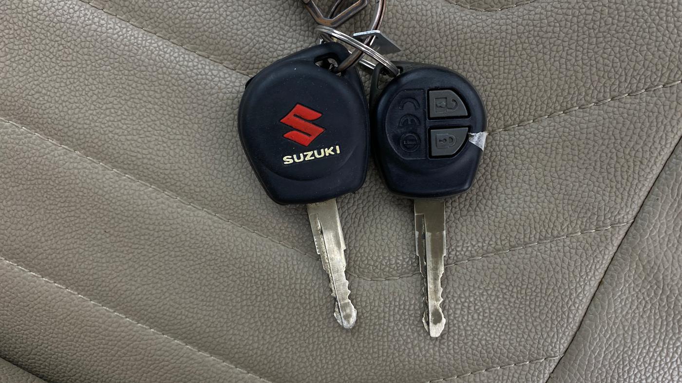 2020 Maruti Dzire VXI, Petrol, Manual, 36,155 km, Key Close Up