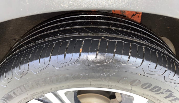 2022 MG ASTOR SHARP EX 1.5 MT, Petrol, Manual, 25,603 km, Left Rear Tyre Tread