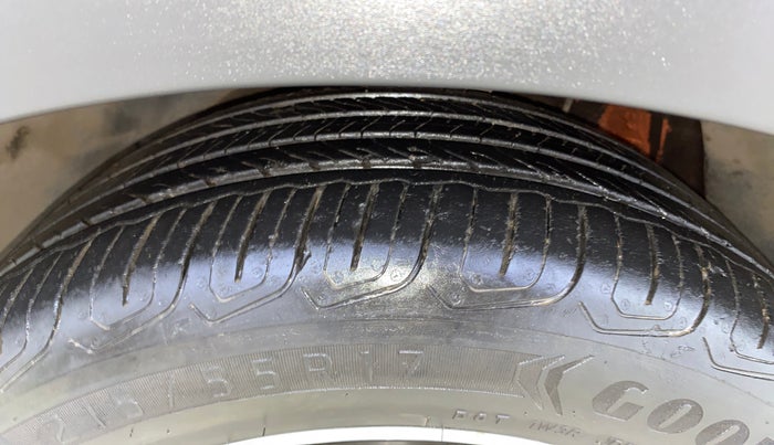 2022 MG ASTOR SHARP EX 1.5 MT, Petrol, Manual, 25,603 km, Left Front Tyre Tread