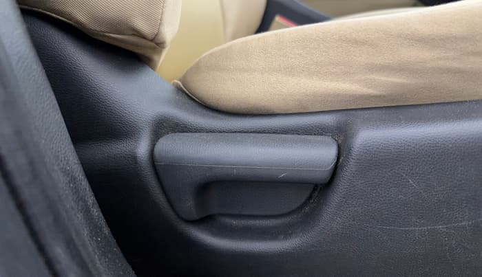 2016 Honda City 1.5L I-VTEC SV CVT, Petrol, Automatic, 1,03,744 km, Driver Side Adjustment Panel
