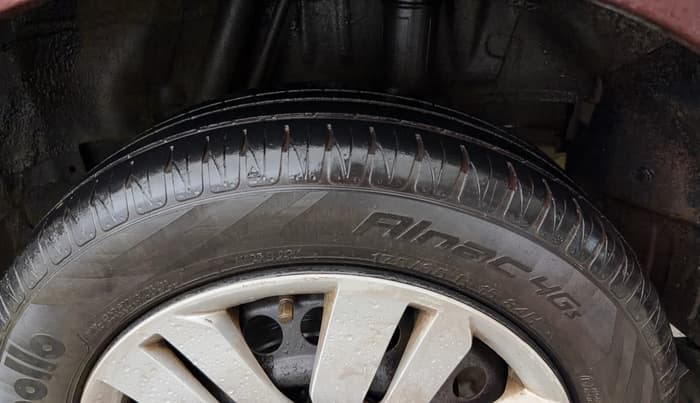 2016 Honda City 1.5L I-VTEC SV CVT, Petrol, Automatic, 1,03,744 km, Left Rear Tyre Tread