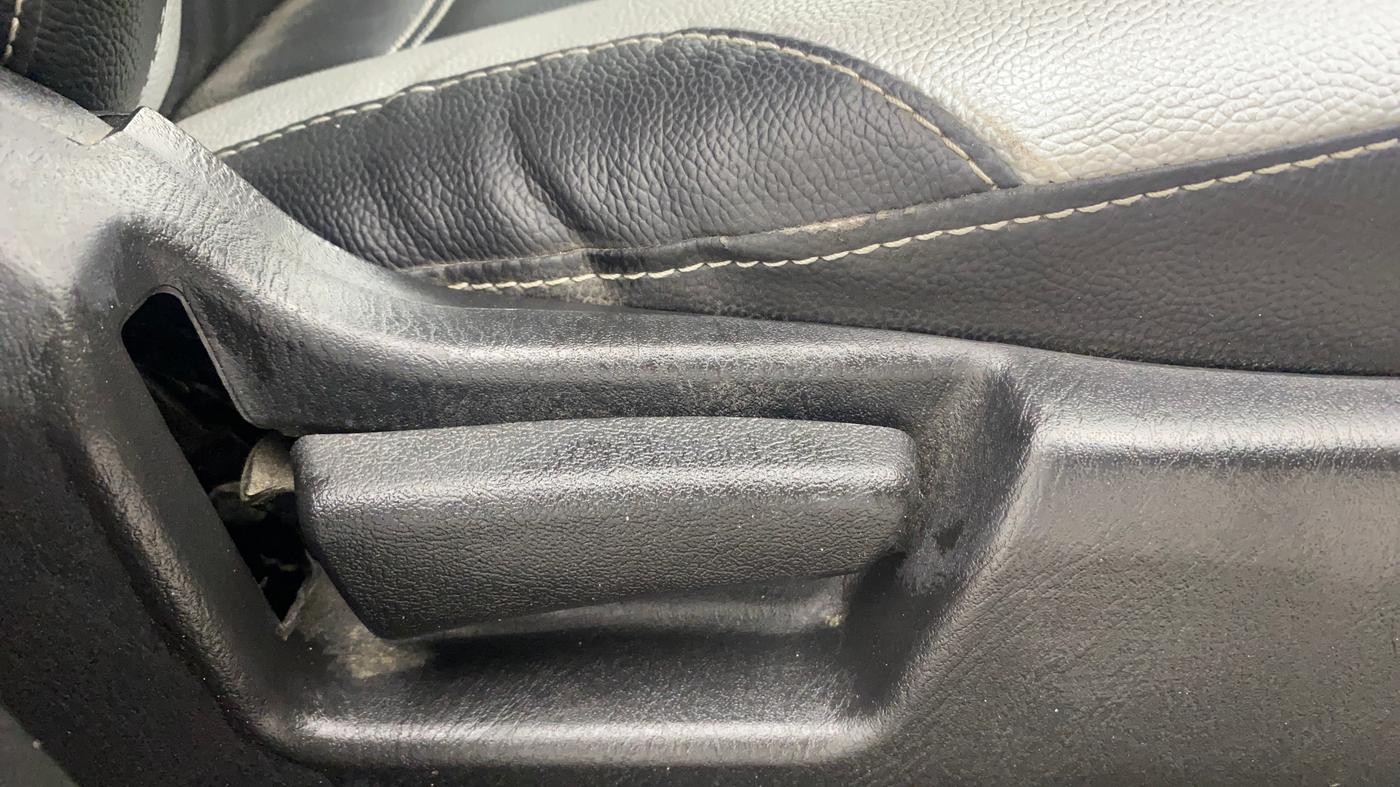 2021 Maruti Alto VXI PLUS, Petrol, Manual, 24,671 km, Driver Side Adjustment Panel