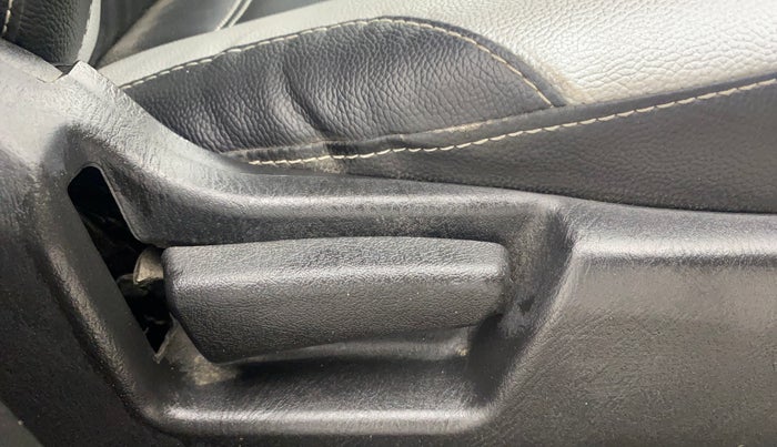 2021 Maruti Alto VXI PLUS, Petrol, Manual, 24,671 km, Driver Side Adjustment Panel