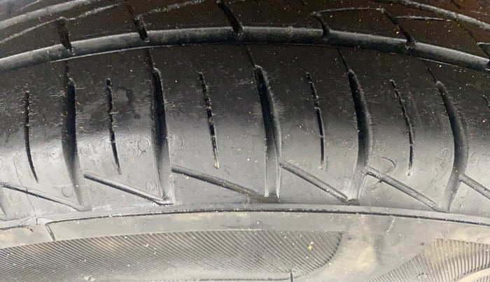 2021 Maruti Alto VXI PLUS, Petrol, Manual, 24,671 km, Right Rear Tyre Tread