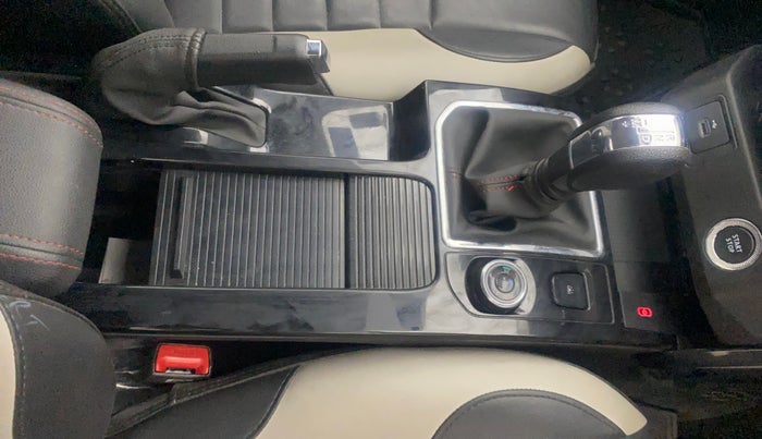 2023 Renault Kiger RXZ AMT, Petrol, Automatic, 16,636 km, Gear Lever