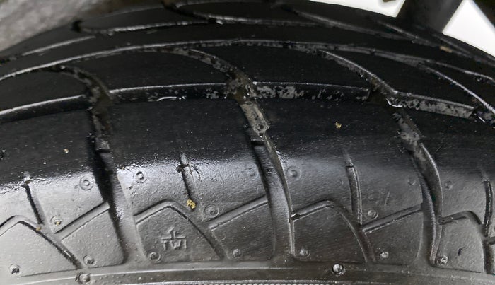 2015 Maruti Wagon R 1.0 LXI CNG, CNG, Manual, 66,975 km, Left Rear Tyre Tread