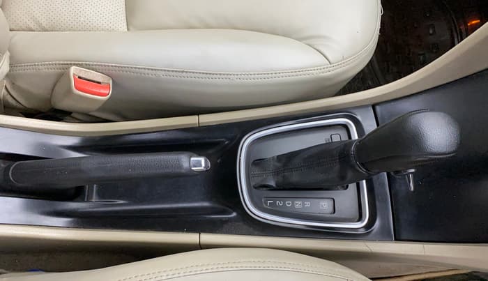2016 Maruti Ciaz ZXI AT, Petrol, Automatic, 53,165 km, Gear Lever