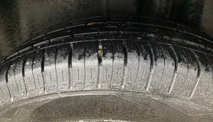 2016 Maruti Ciaz ZXI AT, Petrol, Automatic, 53,165 km, Left Rear Tyre Tread