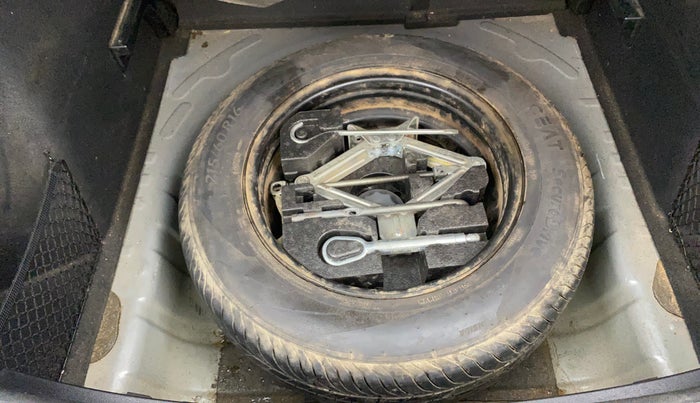 2022 MG ASTOR SHARP EX 1.5 MT, Petrol, Manual, 42,328 km, Spare Tyre