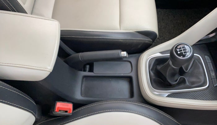 2022 MG ASTOR SHARP EX 1.5 MT, Petrol, Manual, 42,328 km, Gear Lever