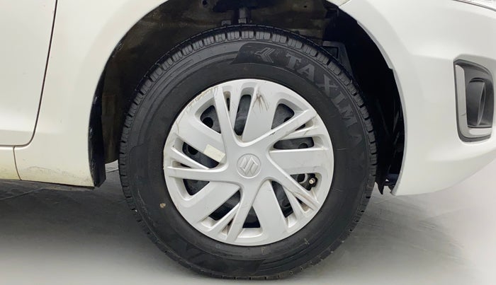 2016 Maruti Swift VXI O, Petrol, Manual, 98,250 km, Right Front Wheel