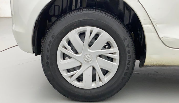 2016 Maruti Swift VXI O, Petrol, Manual, 98,250 km, Right Rear Wheel