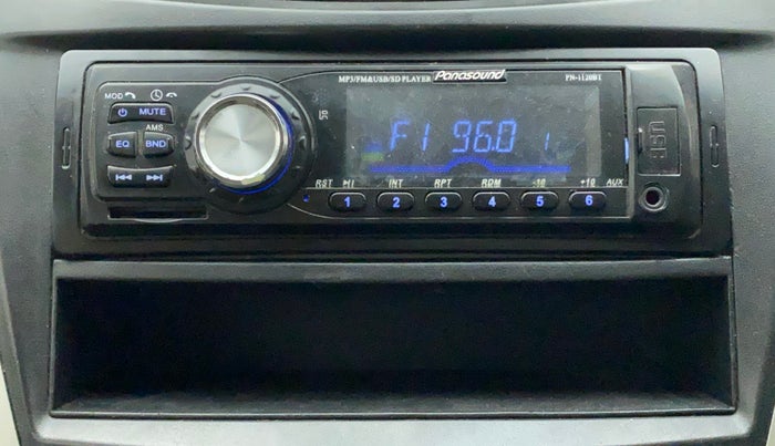 2017 Hyundai Eon ERA +, Petrol, Manual, 52,120 km, Infotainment System